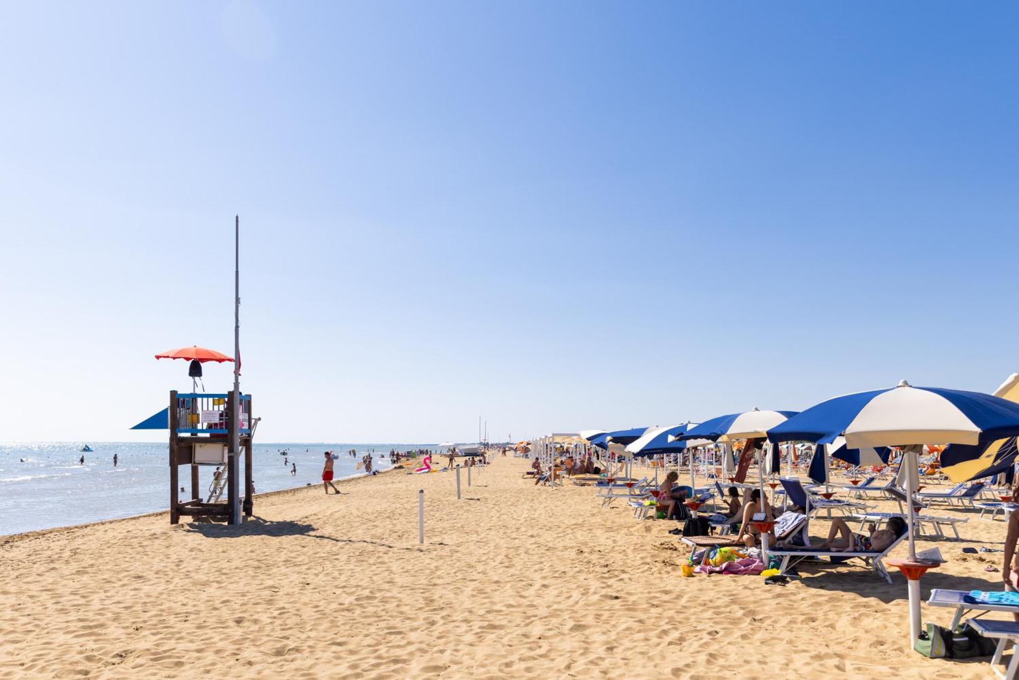 Residenza Delle Terme Lägenhet Bibione Exteriör bild